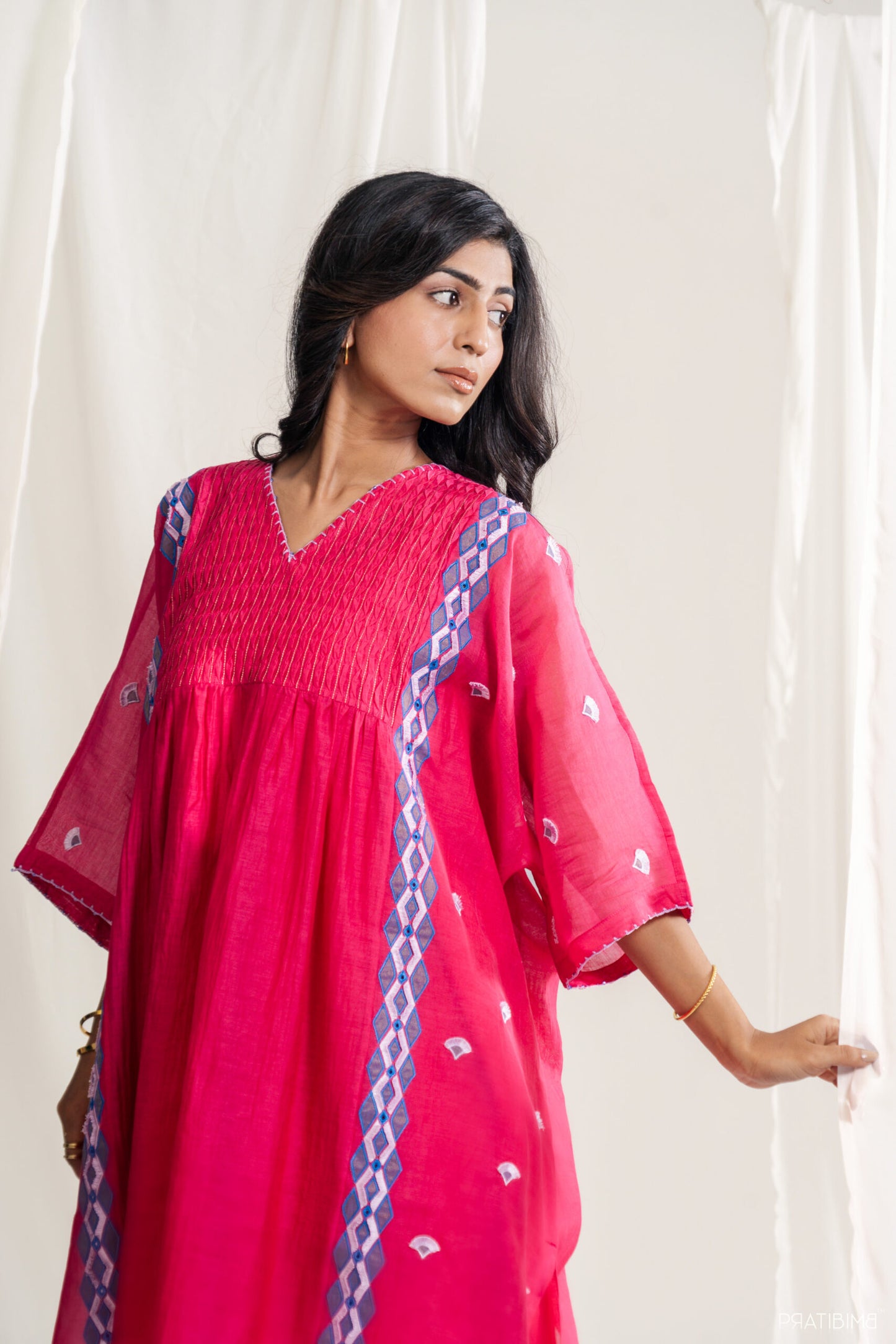 Geometric Kaftan Set in Dark Pink